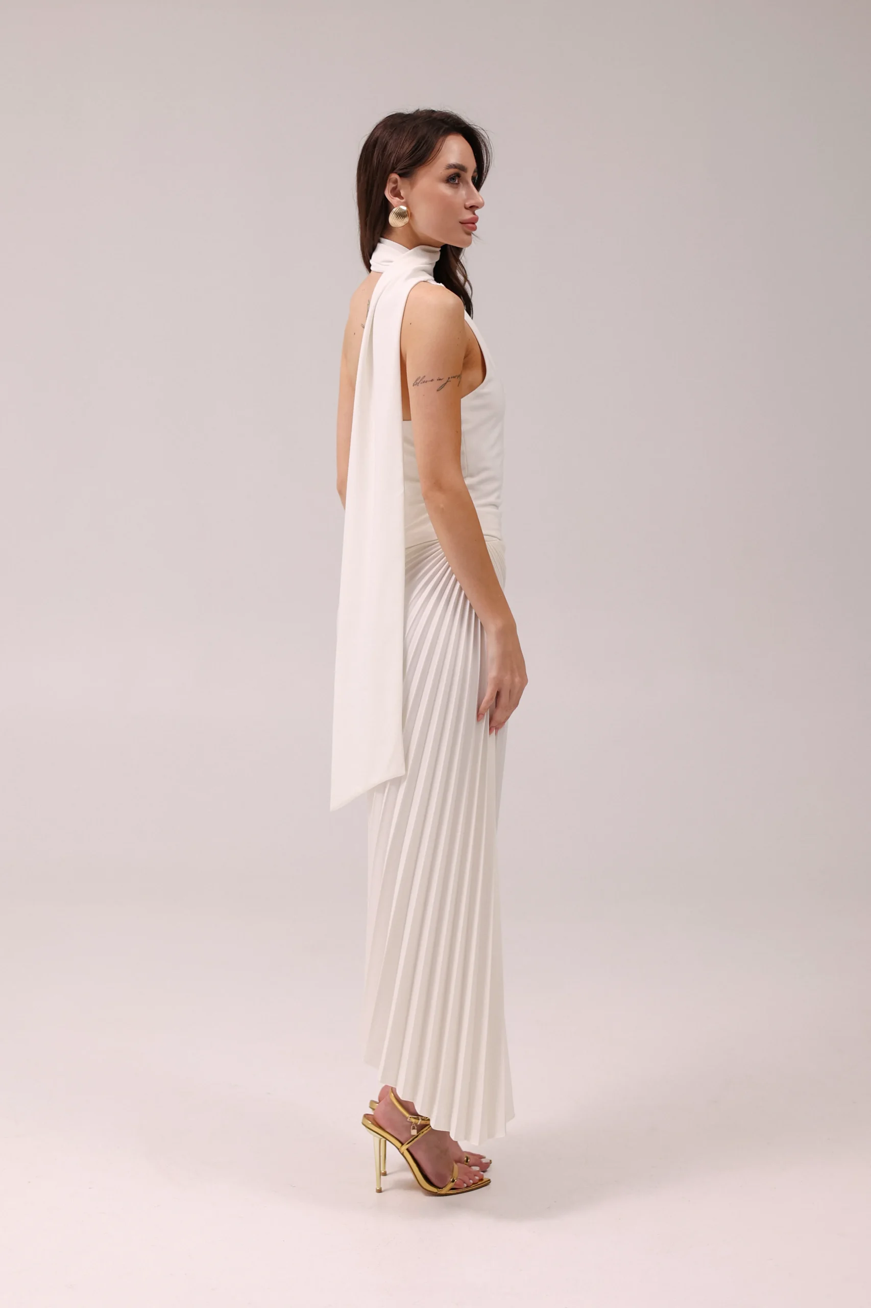 Asymetryczna spódnica plisowana midi Shell – elegancka spódnica na wesele – REPULO’S