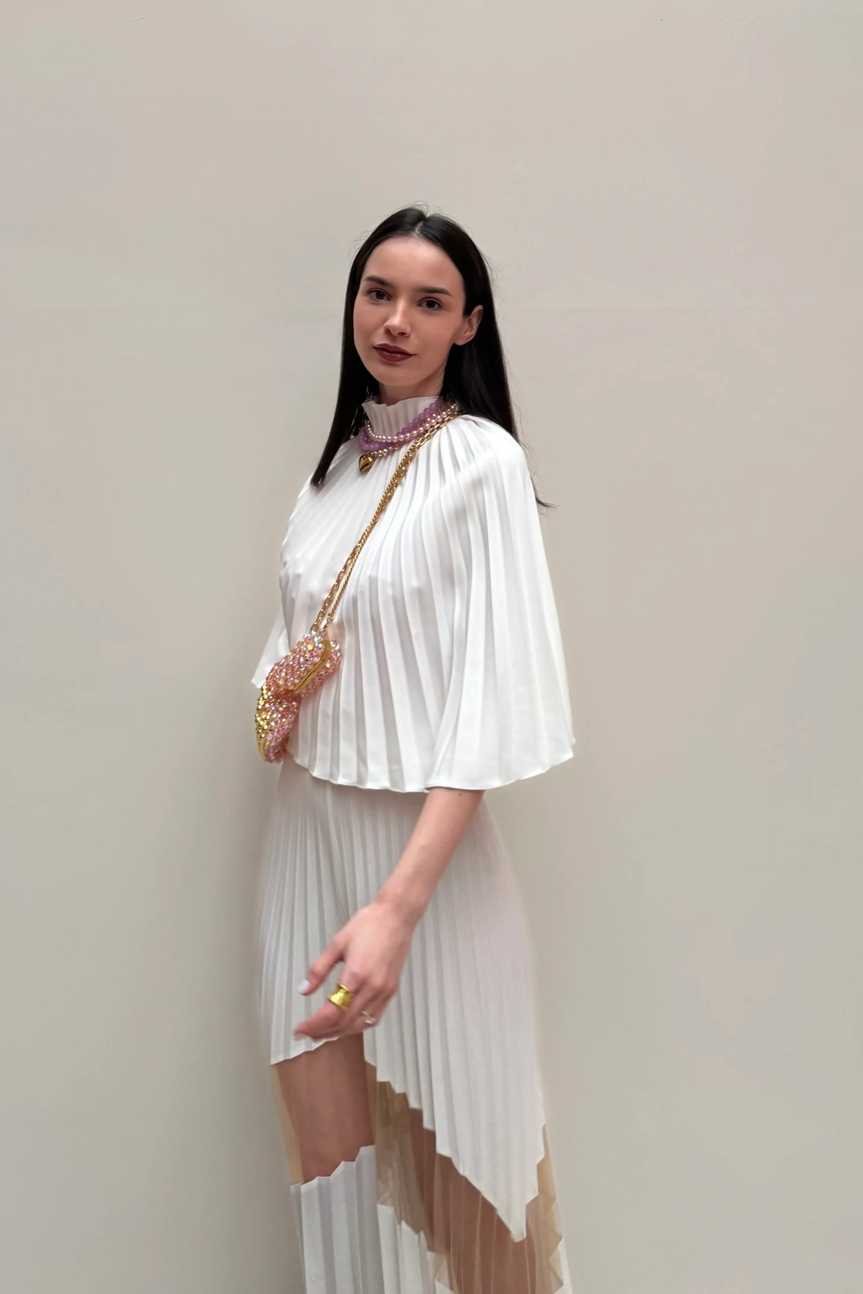 Biała elegancka peleryna do spodni i spódnicy – REPULO’S