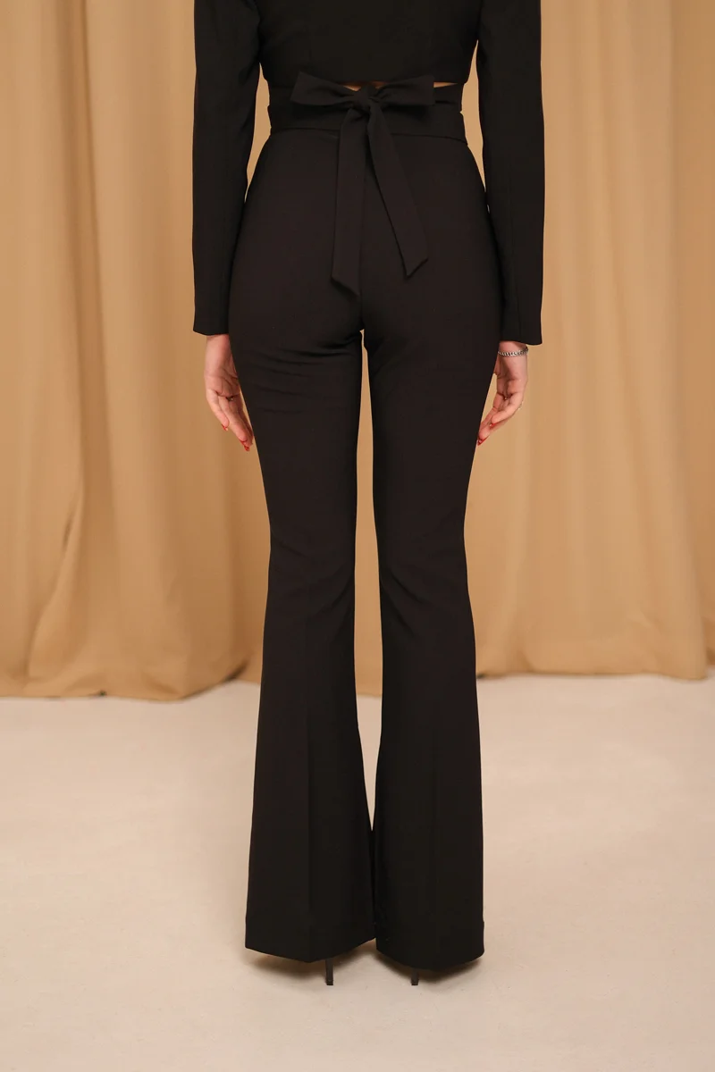 Eleganckie spodnie flare Bella w kolorze czarnym – REPULO’S
