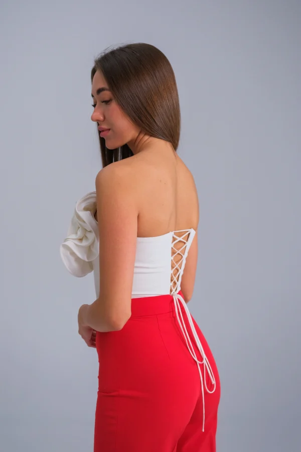 Białe bustier bez ramiączek o gorsetowej konstrukcji - REPULO’S